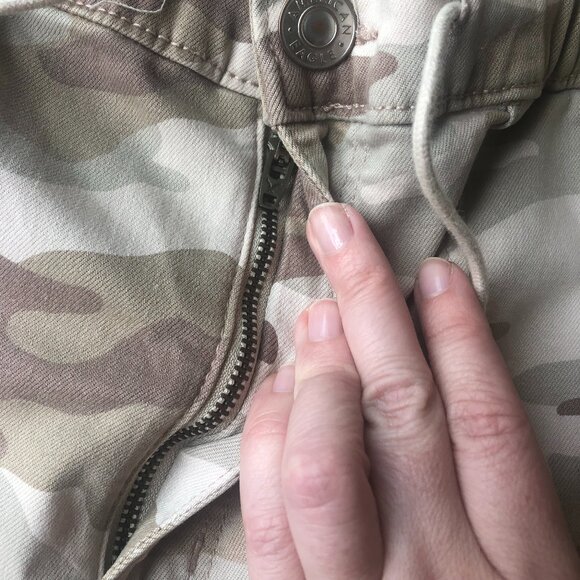 American Eagle Camo Jegging Joggers Size 14 Regular - Picture 8 of 14
